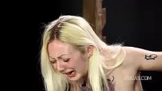 Play Wickerwork the blond missy