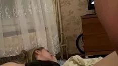 Play Home-brewed clenched fisting russian married woman