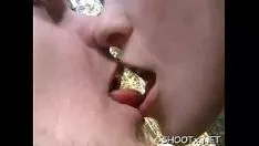 播放 与女孩的性感视图