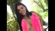 تشغيل أوليفيا فتاة الغلاف هي ساخنة لتمتص في sashays
