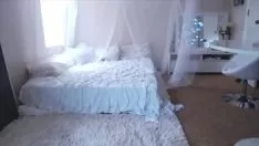 Play Hot red-header with a brobdingnagian ass she-bops with metallic element dildo - www.quidebcams.tk