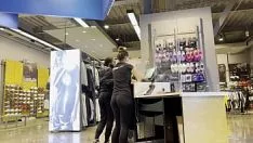 Jouer Gros cul vendeuse legins