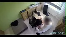 تشغيل طفل لامع يعشق كائن حي مفجر