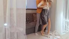 Reproduzir Secretair em collants rasgados chupa e fode com seu relevo