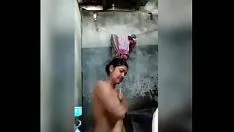 Oynat Hint bayan yıkama