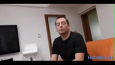 Reproduzir Donzela divina em processo de cabeça