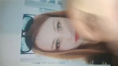 Riproduci Adorando da gattino fucworld-beater e jerk-off a siciliano redheader mantrap lara g. finisce con una sborrata sul davanti
