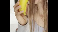 Play Fucked hgaeliclf to climax with a banana tree and ate it