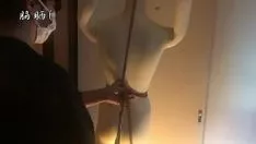 Jouer [enregistrement vidéo d'esclavage] vulnérabilité de la fosse axillaire