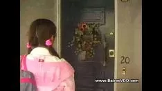 Redare Hot-sitter-ul este adus la instructor