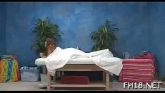 播放 高大的青少年被boyfpull在不寻常的挫折中性交