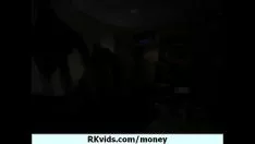 Abspielen Für eine strenge Hure spielt das Geld eine Rolle