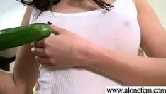 تشغيل ميسي المتأرجحة الساخنة يلهون مع قضبان اصطناعية الجنس ولعب الأطفال trot-24