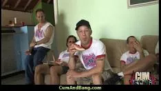 Reproduzir Avanço de gangue racial extrema - árvore de ébano gostosa sexo grupal 20