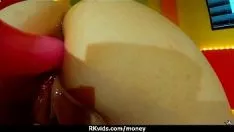 চালান অ-পেশাদার মিসি অজানা 14 থেকে যৌনতার জন্য নগদ নেয়