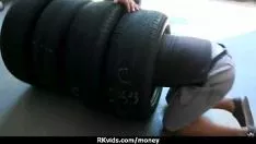 Reproduzir O que você pode fazer sobre mim em dinheiro em 15
