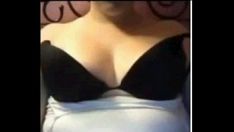 Riproduci Zaftig Missy strofina i suoi peccati e il gattino