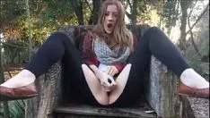 Играть Драгоценная Мисси Форс на улице - hotcammissys247.com