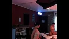Oynat Evli kadınım bilinmeyen bir para için