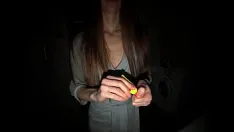 播放 真正的背叛。在我回家之前，我的妻子和邻居在浴室里做爱。肛门