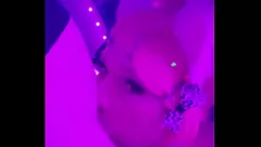 Putar Slutty Femkittenboy Menelan Penis Besar di Intens Deepthroat Sesi