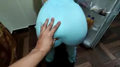 تشغيل الحمار الكبير للأخت غير الشقيقة لا يمكنه مقاومة ديكي الكبير - العمل الشرجي للهواة