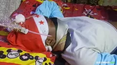 Putar Menonton gadis kulit hitam remaja kurus yang lucu ini mendapatkan air mani bukkake di seluruh wajah dan tubuhnya pada malam Natal adalah film porno buatan sendiri terbaik yang pernah ada