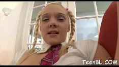 Afspelen Covergirl toymissy is een ongelooflijke stip met haar slechte squanderjob